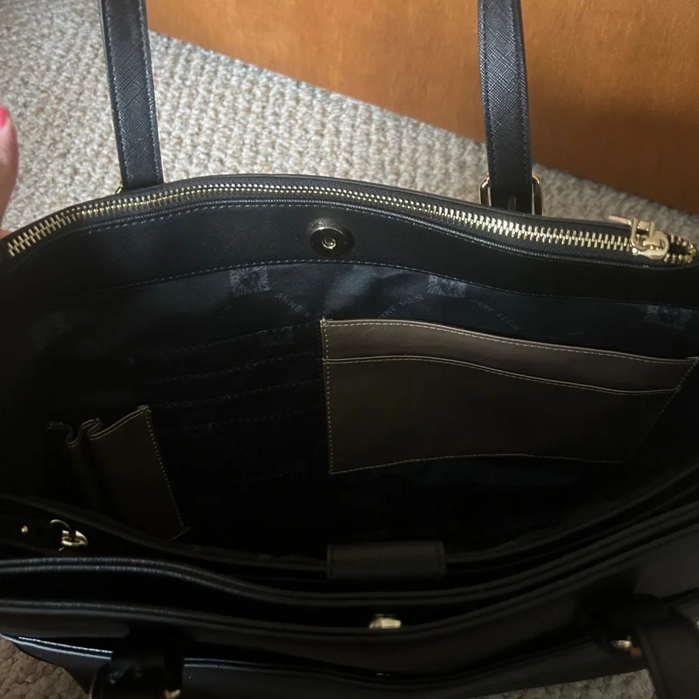 Anne Klein extra large work tote - Picture 3 of 6